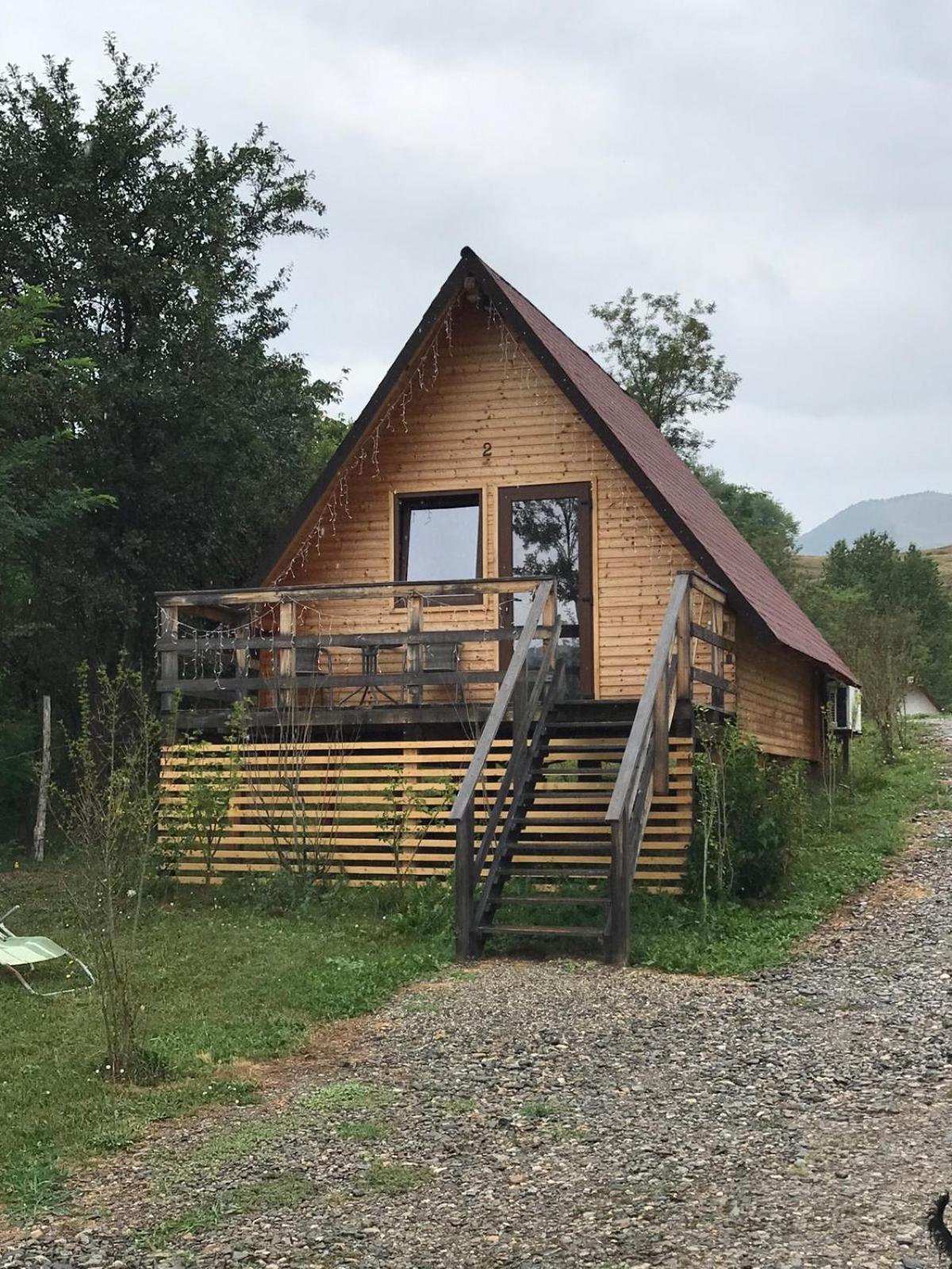 Cabanele Lu' Dinu Curtea De Arges Luaran gambar
